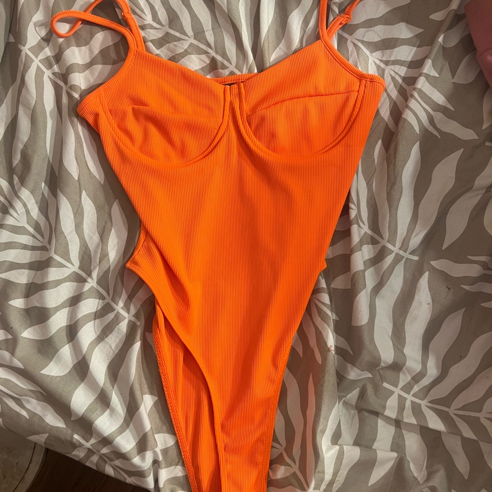 SHEIN Bold Orange Ribbed body suit